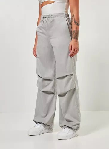 CALÇA JOGGER COM ELÁSTICO NA CINTURA